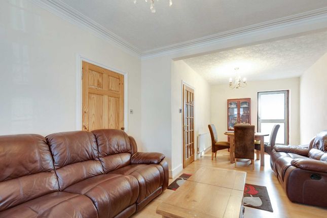 50, Russell Road, London photo 2