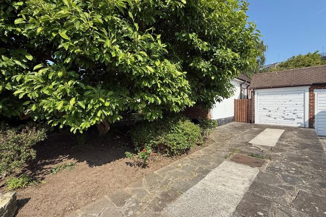 22, Burses Way, Brentwood photo 3