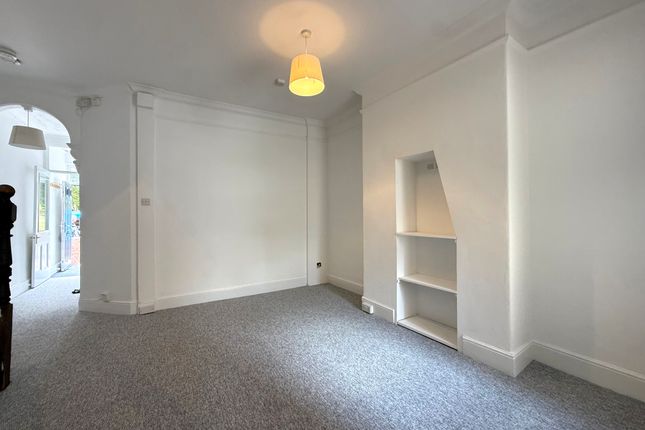 53, Regents Park, Heavitree, Exeter, Devon photo 4