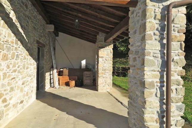 Farmhouse for sale in Massa-Carrara, Fivizzano, Italy