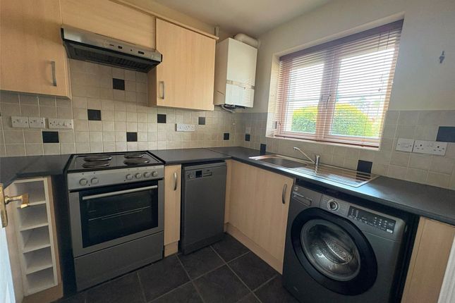 9, Arkell Gardens, Carterton photo 2