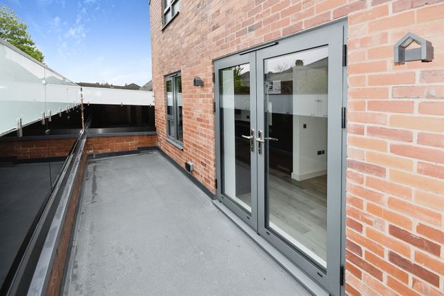 Thumbnail Flat to rent in The Gables, Blenheim Road, Lincoln