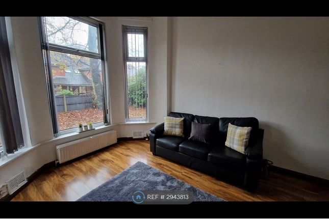 Flat, Polygon Road Crumpsall, Manchester photo 2