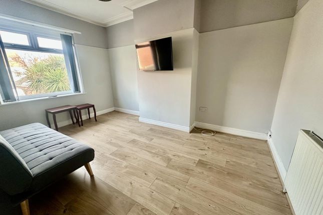 Flat 2, 7, Trent Road, Blackpool photo 2