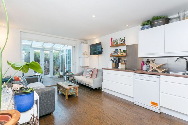 7, Laurel Street, London photo 2