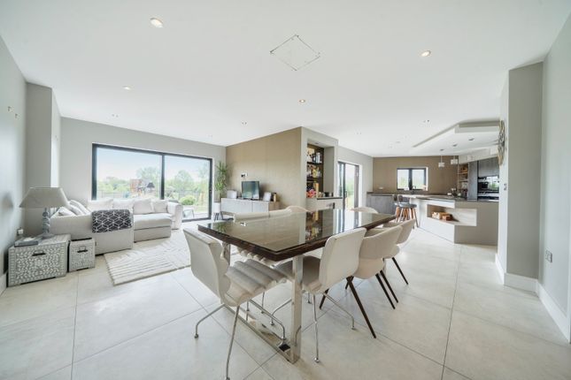 2, Windlass Court, Stamford photo 4