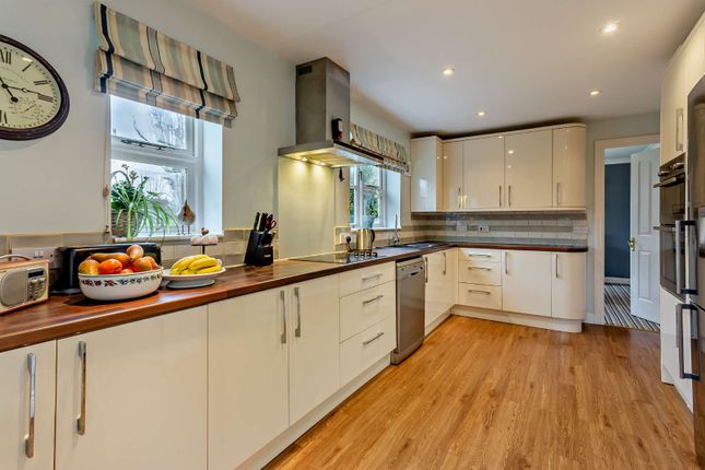 27, St. Marys Drive, Gloucestershire photo 3