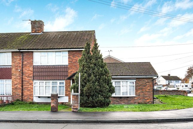 3-bed house on 47, St. Marys Crescent, Staines-upon-Thames, £1,300/mo