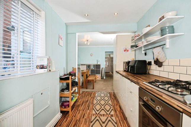 Kitchen 03.Jpg