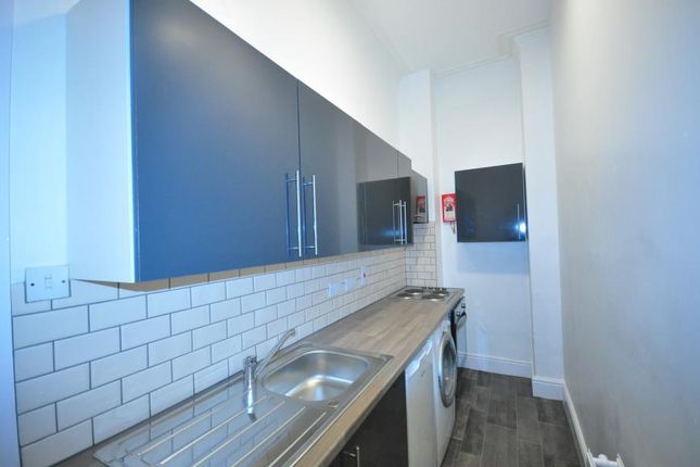 Thumbnail Flat to rent in Hyde Park Road, Hyde Park, Leeds