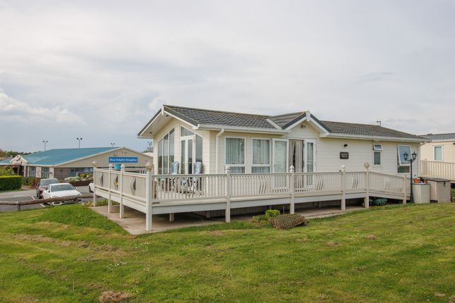 Lodge for sale in Spruce Ridge, Blue Dolphin Holiday Centre, Gristhorpe Bay