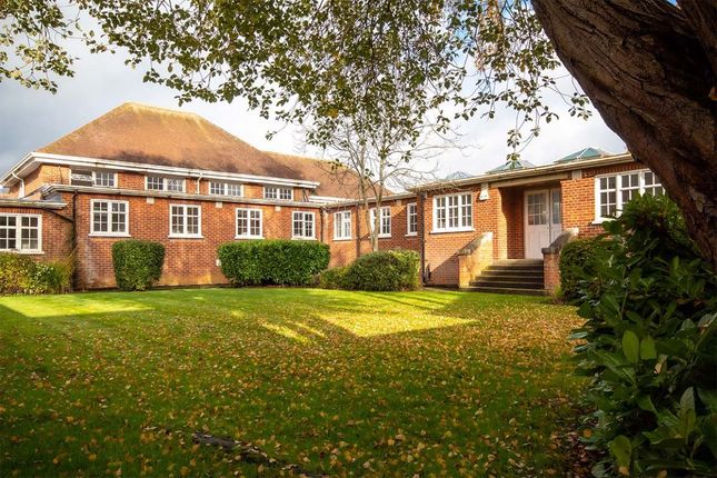 Office to let in Alexander Road, Hertfordshire
