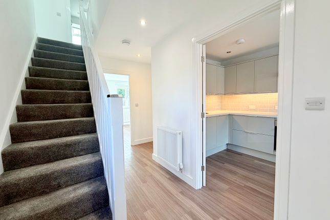 2a, Simpson Avenue, Higham Ferrers photo 2