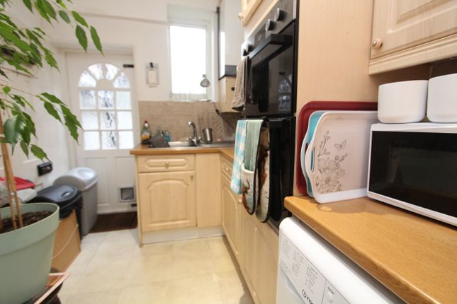 8, Sussex Road, Petersfield photo 4