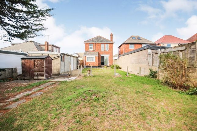 Thumbnail Detached house to rent in Wallisdown Road, Poole