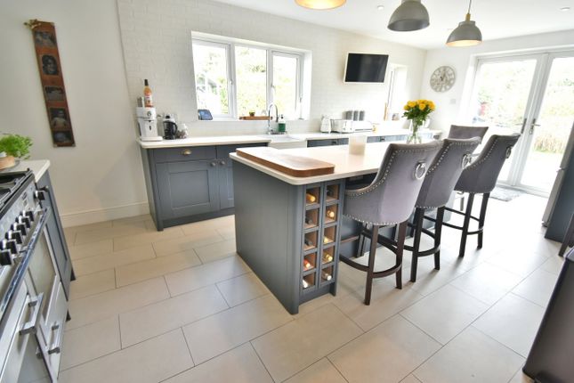 276, Station Road, Ferndown photo 4