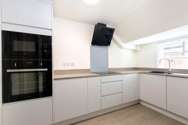 Flat 1, 105 London Rd-04