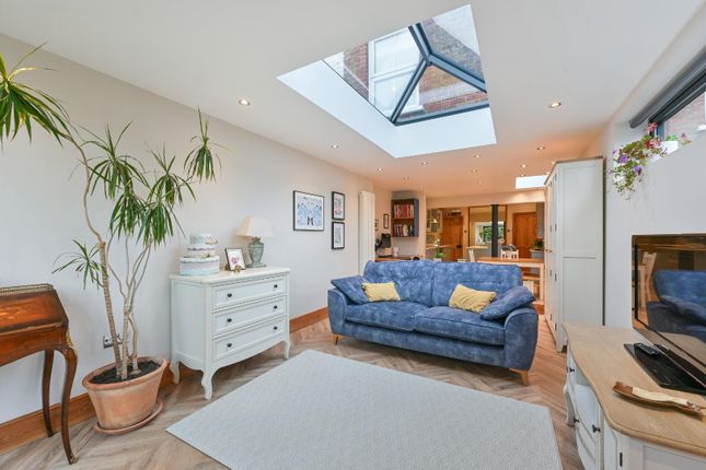43, Horton Hill, Epsom photo 4