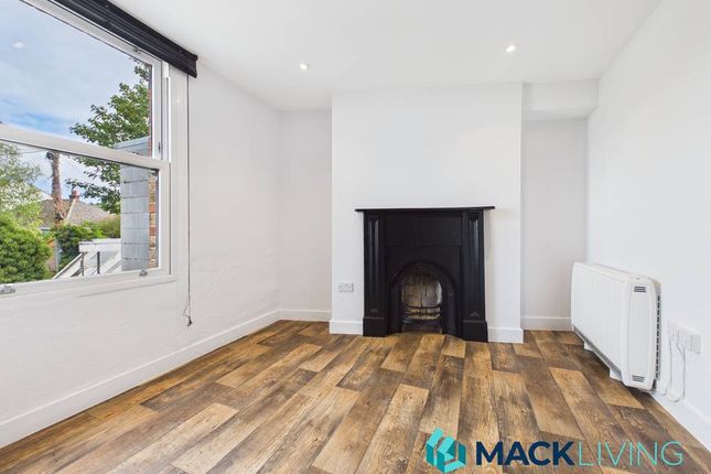 Top Floor Flat, 88 London Road, London Road, Cheltenham, Cheltenham photo 3