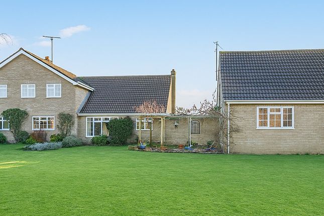 Portland House, Bainton Road, Stamford photo 3