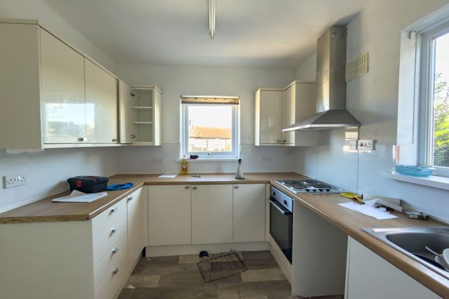 17 Beverley Way, Peterlee photo 4