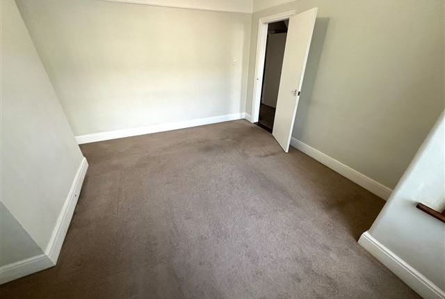 16, Allcot Road, Portsmouth photo 5