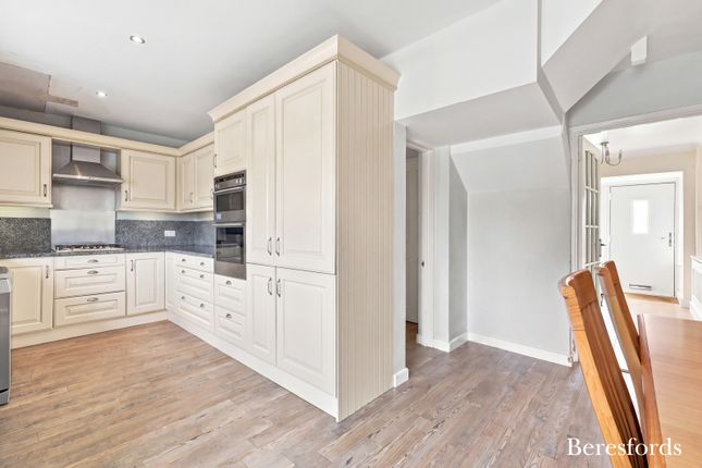 74, Kilworth Avenue, Brentwood photo 4