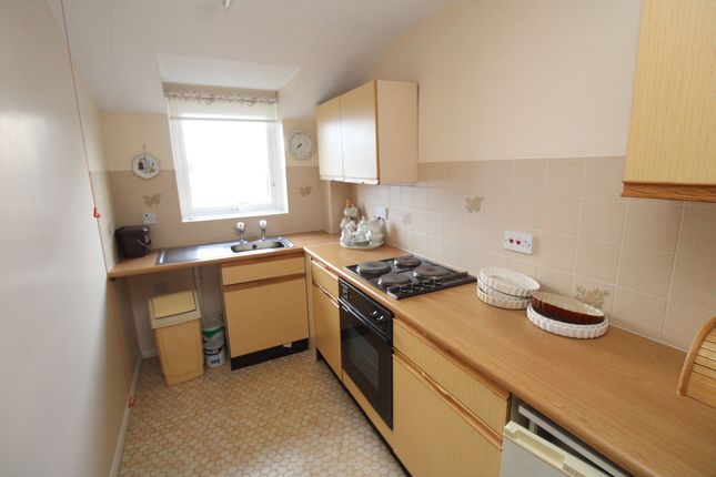 51 Pebble Court, Paignton photo 3