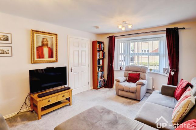 7, Oaklands Way, Leicester photo 2