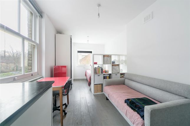 Studio for sale in Azenby Road, Peckham, London