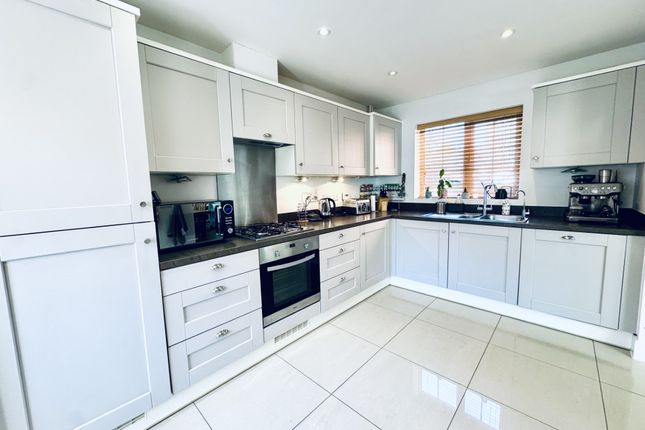 35, Damson Drive, Hartley Wintney photo 3