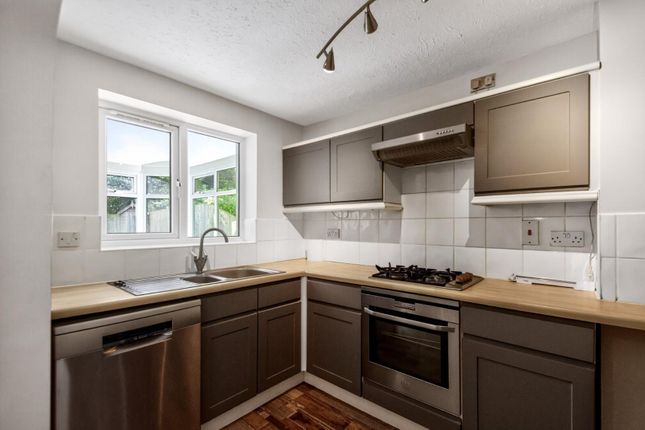 7, Primrose Close, Harrogate photo 2