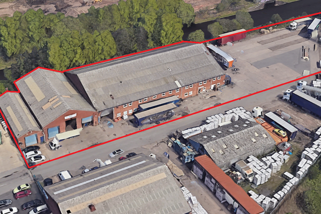 Thumbnail Warehouse to let in Oldbury Road, West Bromwich