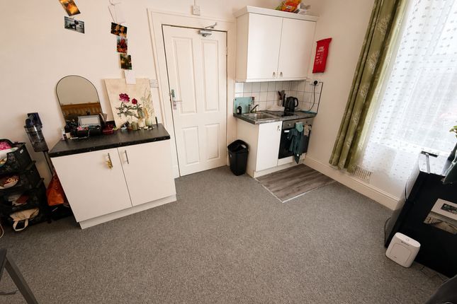 Room 2, 85, Stackpool Road, Bristol photo 4