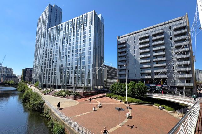 2-bed flat on Affinity Living Riverside, Quay Street, Salford, £275,000