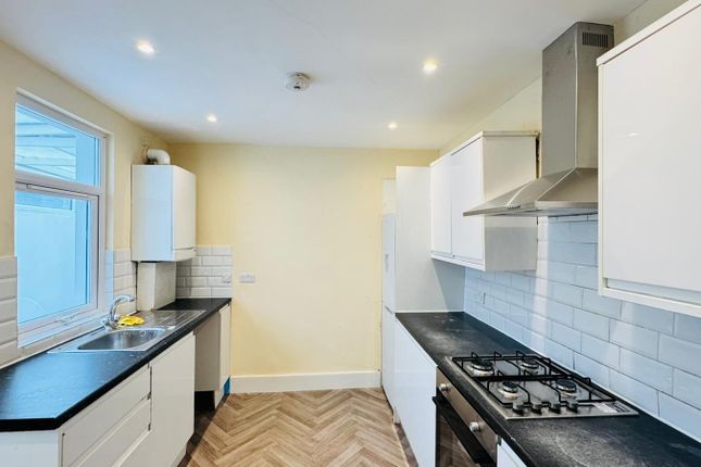1, Foxton Road, Grays photo 2