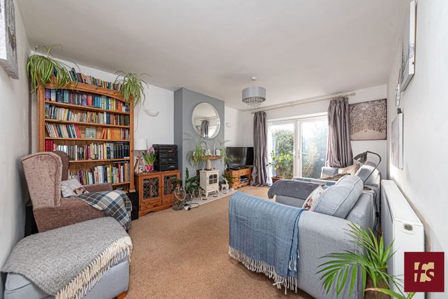 60, Napier Road, Crowthorne photo 4