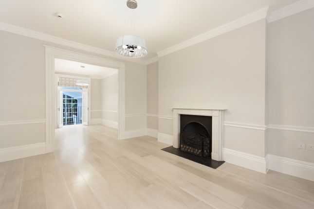 14, Brompton Square, London photo 3