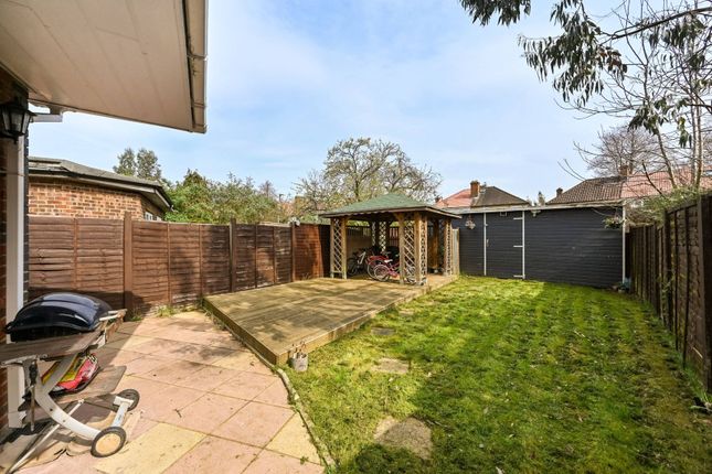 Thumbnail Property for sale in Fortescue Avenue, Twickenham