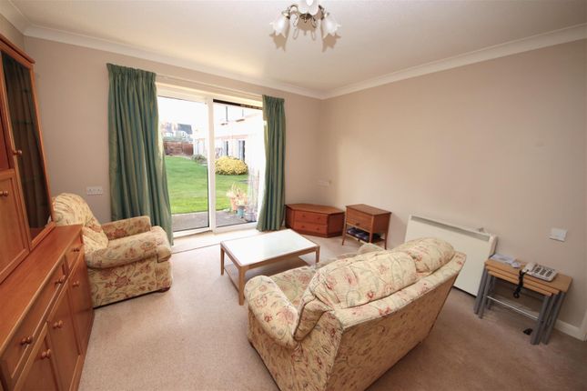 Flat 11 Millcroft Court, Mill Road, Cambridge photo 4