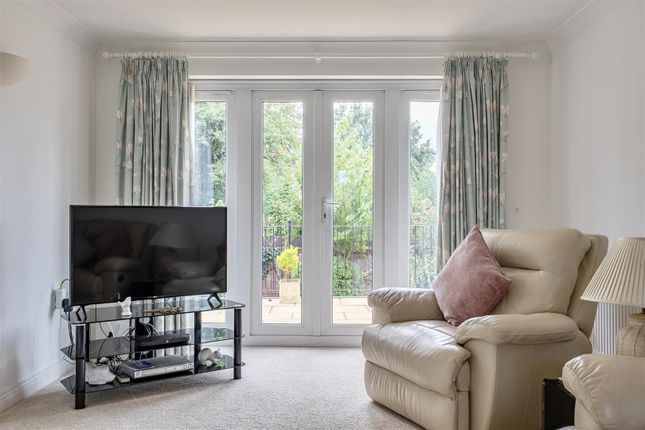 26, Rooks Way, Tiverton photo 4