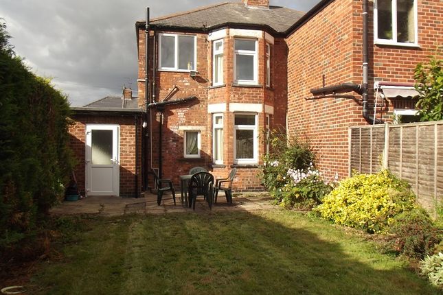Thumbnail Shared accommodation to rent in Lilac Avenue, Off Hull Road, York