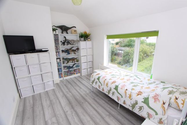 Find 3 Bedroom Houses For Sale Near Llandrillo Yn Rhos Primary School Conwy Ll28 Zoopla