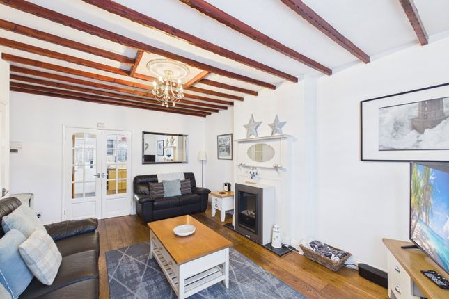 5c,Cobble Cottage, Well Close Square, Whitby photo 3
