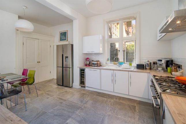 5 Woodvale House, Woodvale Road, Gurnard photo 4
