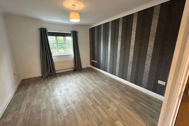 17, The Orchard, Colwyn Bay photo 2