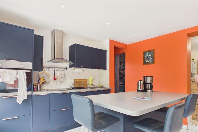 39 Westwick Gardens, Lincoln photo 3