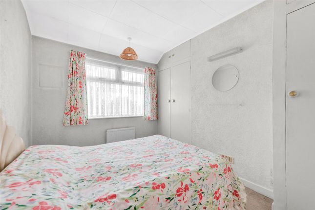 Terraced house for sale in Clovelly Road, Bexleyheath, Kent