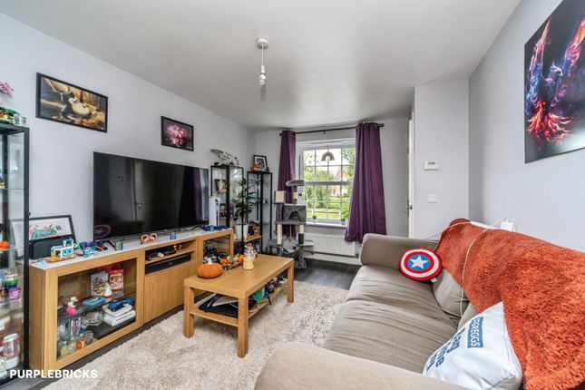 5, Walker Close, Bedford photo 4