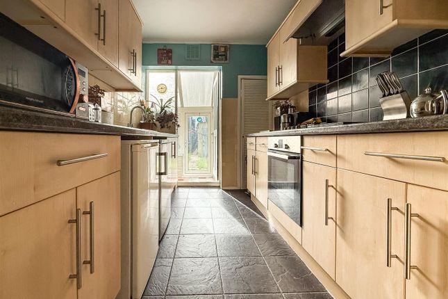 62, Old Manor Way, Portsmouth photo 3